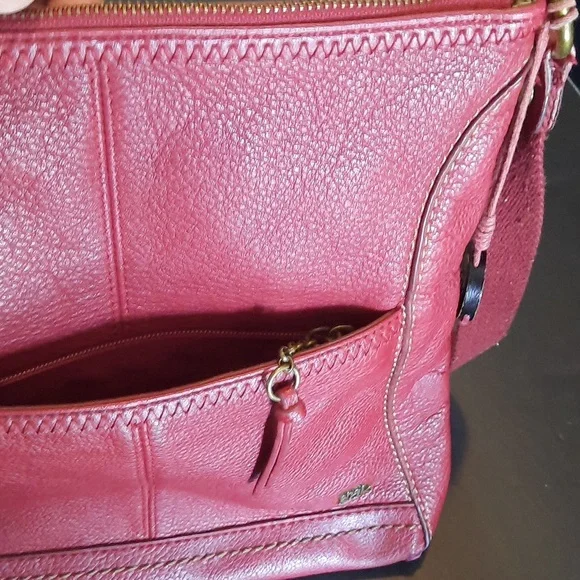 Leather Burgundy The Sak Bag - Picture 2 of 12